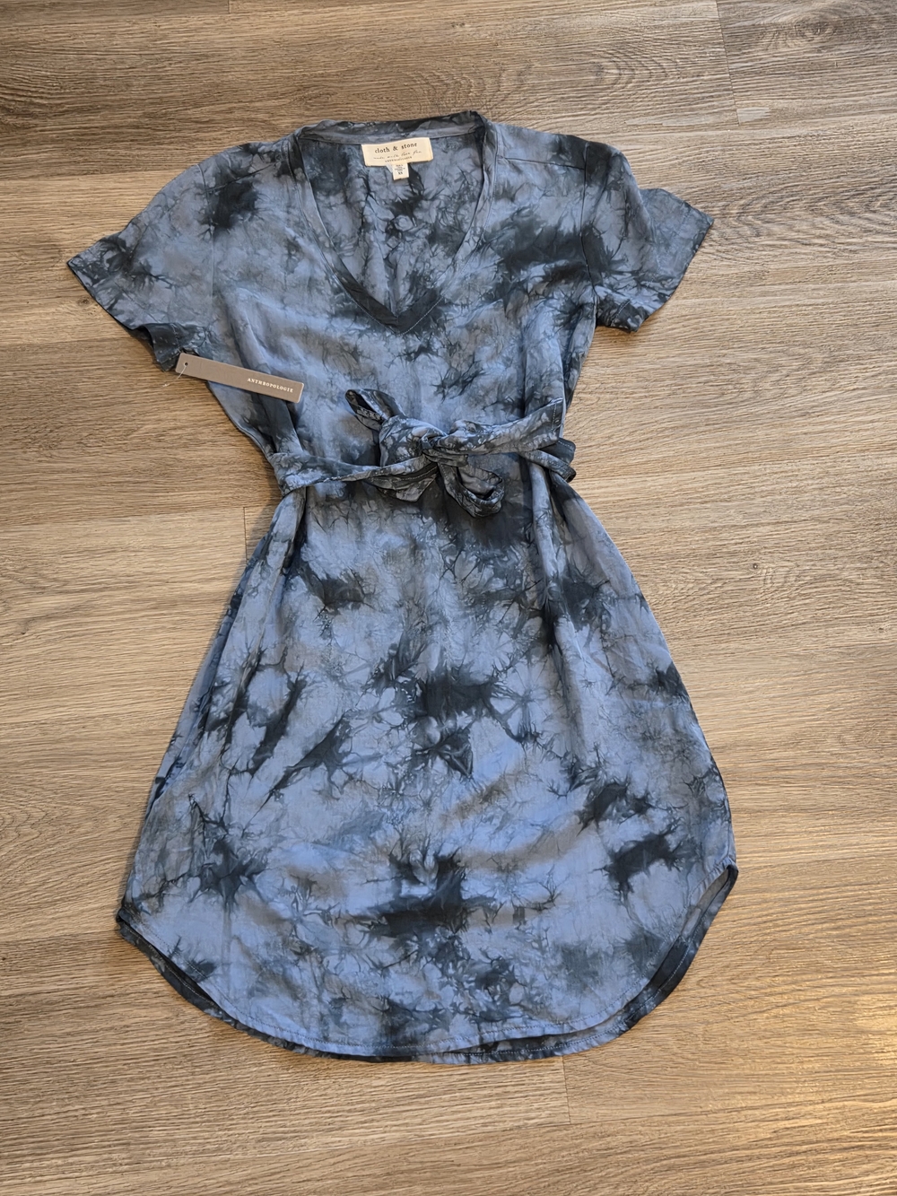 V-Neck Tie-Waist Blue Tie-Dye Dress - Picture 2 of 6